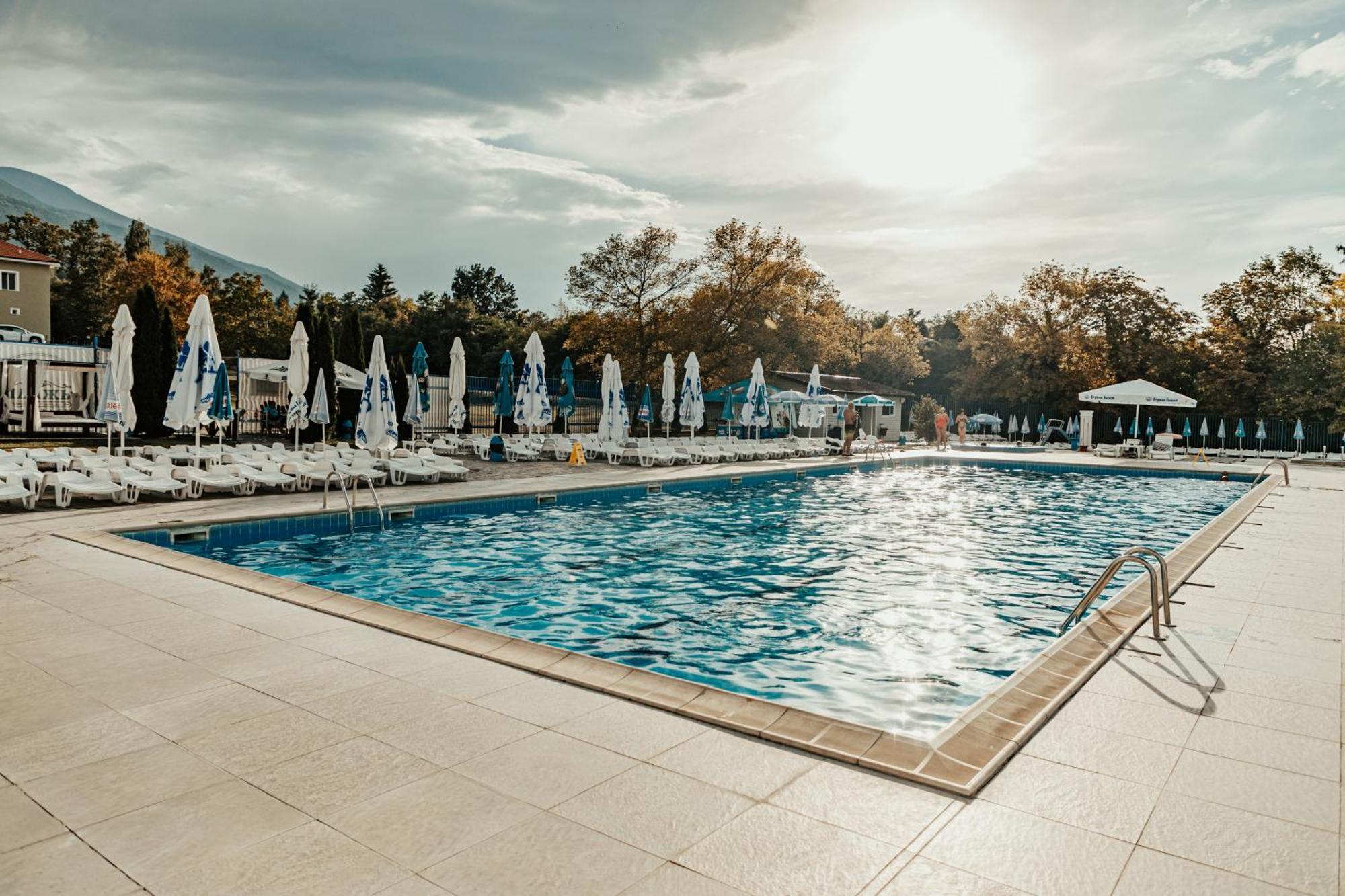 7 Lakes Camping Sapareva Banya Exterior foto